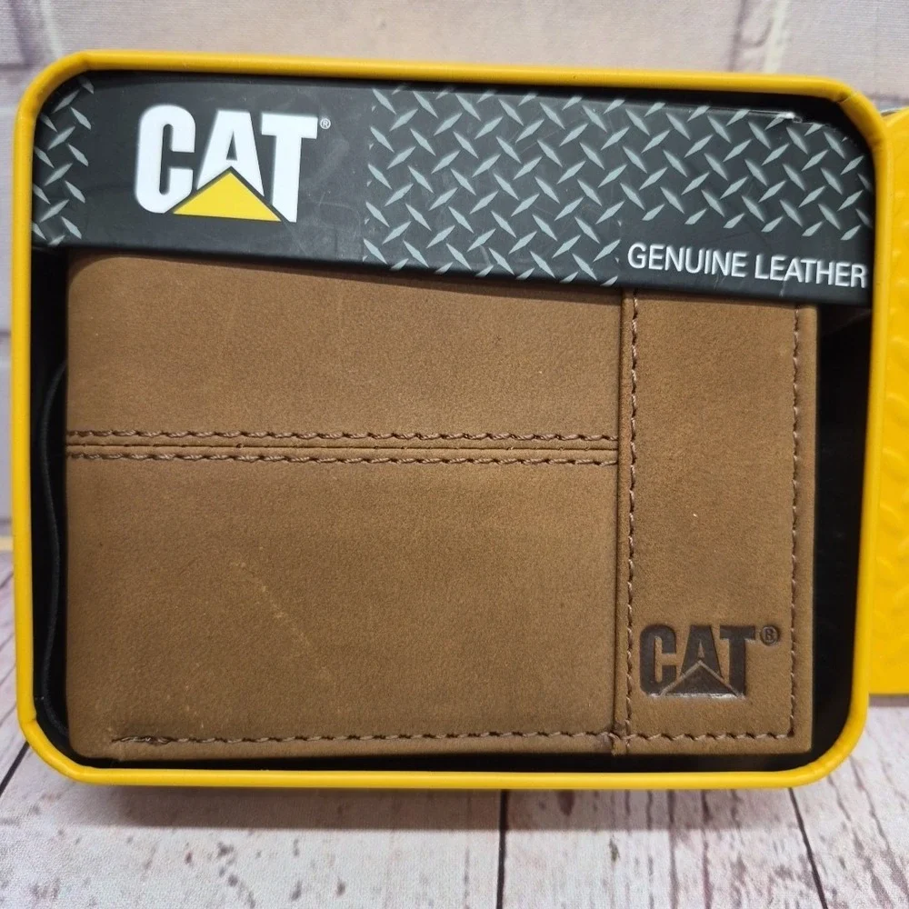 CAT Caterpillar Men's Leather Bifold Wallet With Enamel Logo RFID Shield, Brown